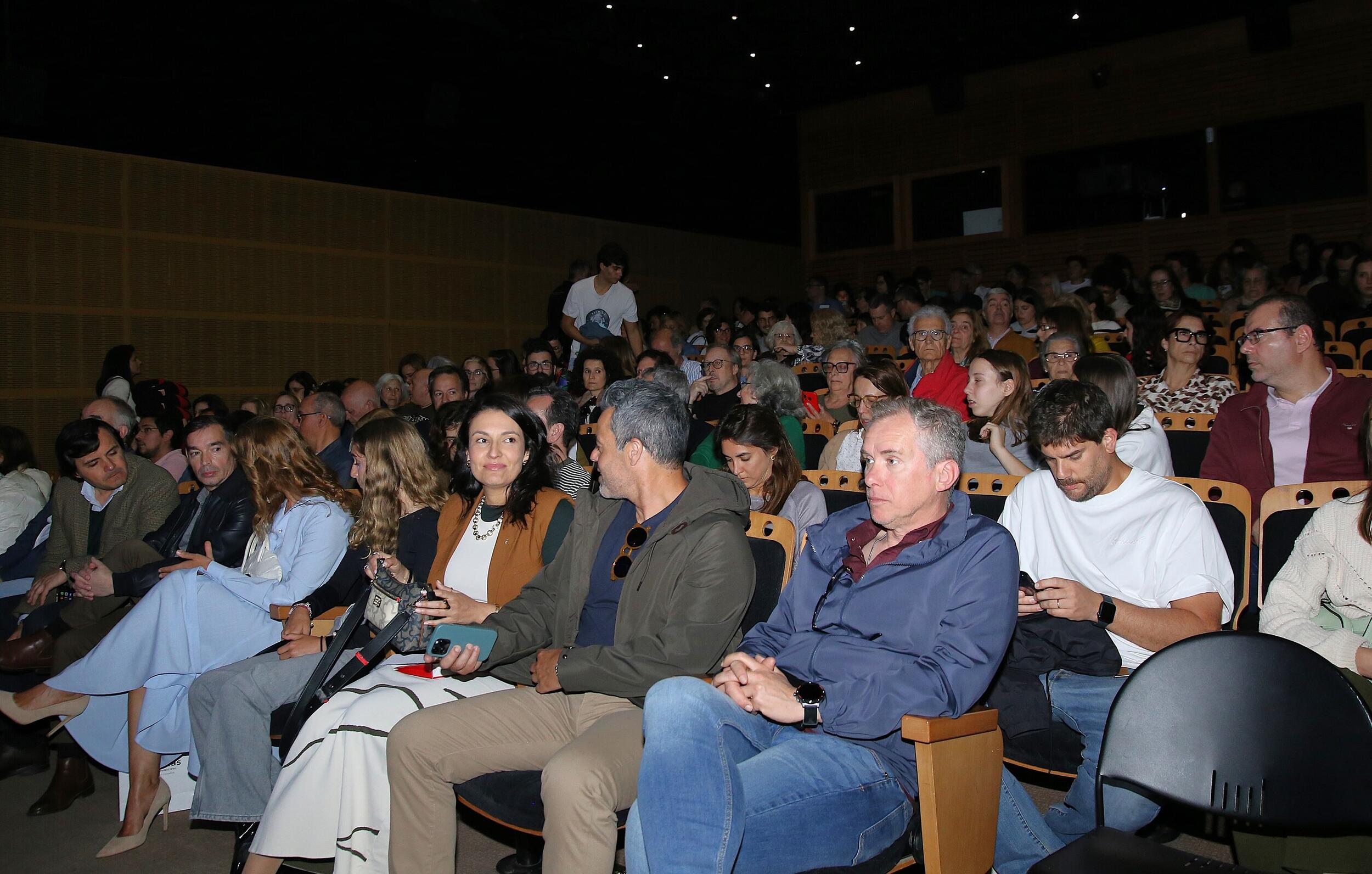 Celebração do 1.º Aniversário da Yellow Star Company no  Centro Cultural da Malaposta